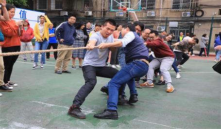 冶建青年有力量！公司團委舉辦“五四”拔河比賽