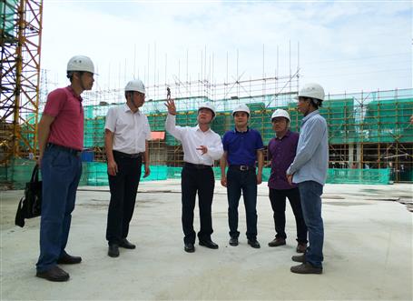 覃振華、劉國江到梧州佛子時(shí)代廣場項(xiàng)目調(diào)研