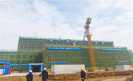 何勇到柳州市柳江區(qū)中醫(yī)醫(yī)院整體搬遷項目工程（EPC）檢查指導工作